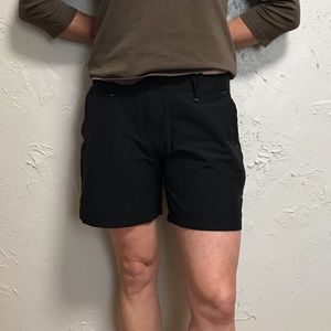 Marmot medium length active shorts